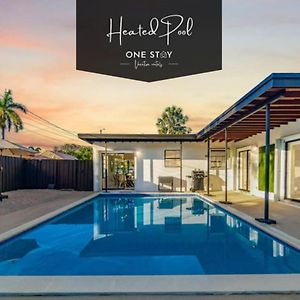 Modern Pool Home Great For Families Hollywood Exterior photo