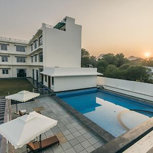 Serenity Hill Resort & Spa Udaipur Exterior photo