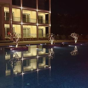 Villa Le Palms Resort & Spa Udaipur Exterior photo