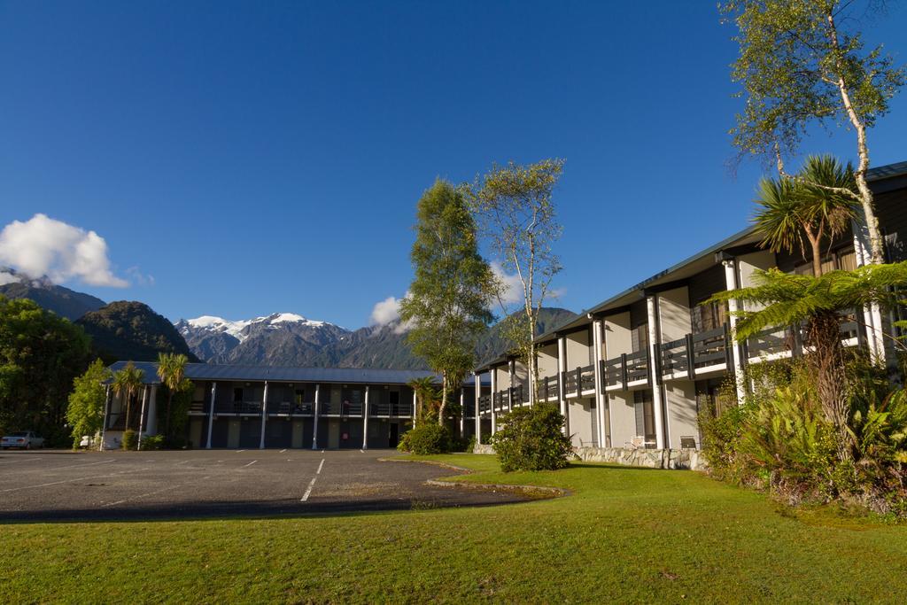 Scenic Hotel Franz Josef Glacier Exterior photo