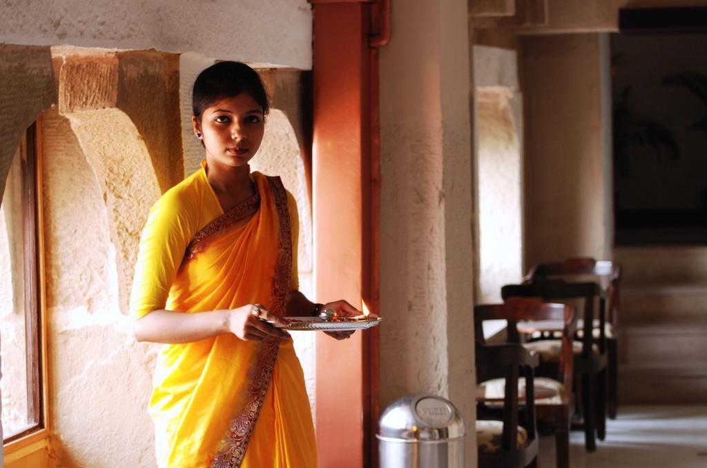 Guleria Kothi At Ganges Hotel Varanasi Exterior photo