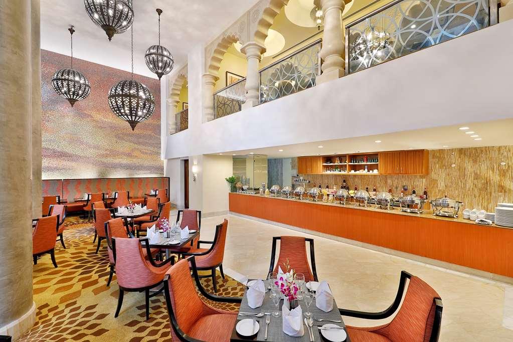 Hilton Suites Makkah Mecca Restaurant photo