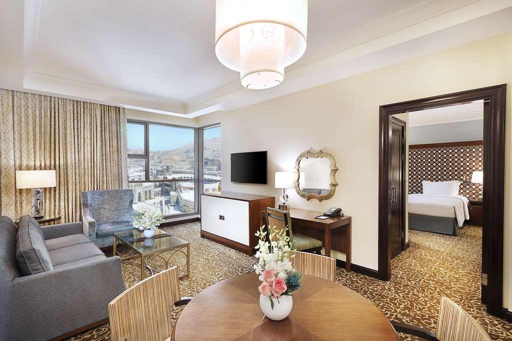 Hilton Suites Makkah Mecca Room photo