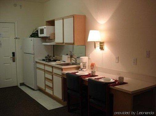 Intown Suites Extended Stay Austin Tx - Research Blvd Jollyville Room photo