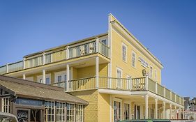 Mendocino Hotel & Garden Exterior photo