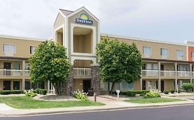 Days Inn By Wyndham Florence Cincinnati Area Exterior photo