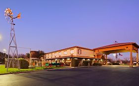 Best Western Plus Fredericksburg Exterior photo