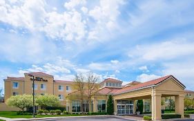 Hilton Garden Inn Wichita Exterior photo