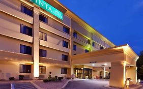 La Quinta By Wyndham Plattsburgh Hotel Exterior photo