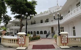 Garden Hotel By Hrh Group Of Hotels Udaipur Exterior photo