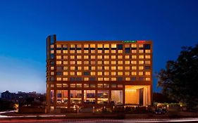 Courtyard By Marriott Ahmedabad Hotel Exterior photo