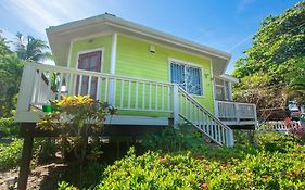 Sand Dollar Bungalow Sandy Bay Exterior photo