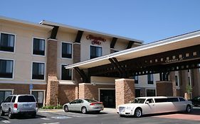 Hampton By Hilton Hotel Brentwood Exterior photo