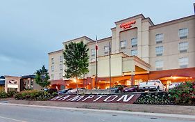 Hampton Inn By Hilton Kamloops Exterior photo