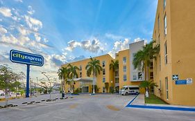 City Express By Marriott Campeche Exterior photo