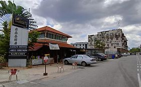 Cozzy Motel Malacca Exterior photo