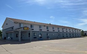 Super 8 By Wyndham Emporia Motel Exterior photo