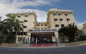 Hotel Western Gatz Theni Exterior photo