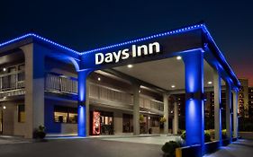 Days Inn By Wyndham Anderson Exterior photo