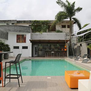 Stanislas Maison D'Hotes Abidjan Exterior photo