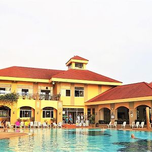 Lovely Jomtien Beach Apartment Exterior photo