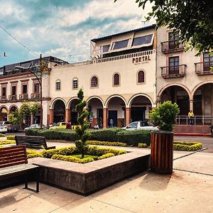 Hotel Portal & Suites Ciudad Hidalgo Exterior photo