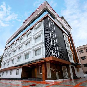 Krishnavalsam Regency Hotel Guruvayur Exterior photo