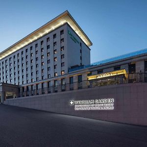 Wyndham Garden Changbaishan Hot Spring Resort Exterior photo