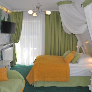 Komfortowe Pokoje Samoniowka Naleczow Exterior photo