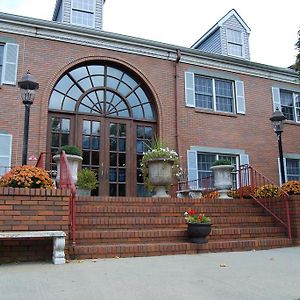 Colts Neck Inn Hotel Exterior photo