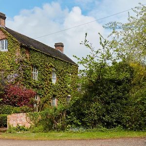 Finest Retreats - The Farmhouse Villa Ashbourne  Exterior photo