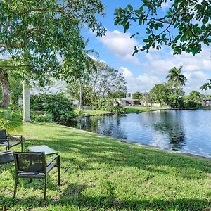 Waterfront Newly Renovated 4 Bedroom Home Fort Lauderdale Exterior photo