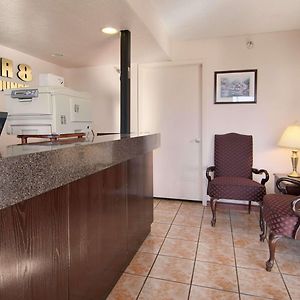 Super 8 By Wyndham Oklahoma Fairgrounds Motel Interior photo