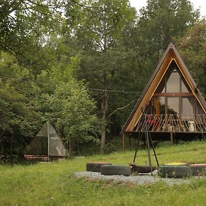 Glamping Wolf Mount Villa Margahovit Exterior photo