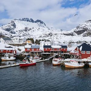 The Tide - Rorbuer Hotel Sorvagen Exterior photo