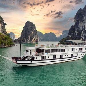 Legend Cruise Hotel Ha Long Exterior photo