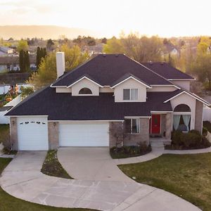 Large Family Home Near Provo Canyon And Sundance Orem Exterior photo