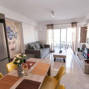Comfy Flat Located In Piraeus Apartment Exterior photo