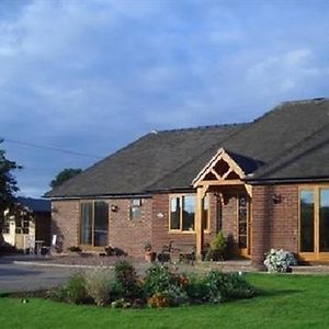 Dove Meadow Bed & Breakfast Denstone Exterior photo