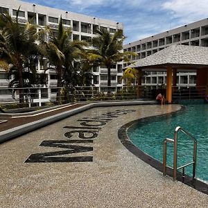 Maldives Apartment Jomtien Beach Exterior photo