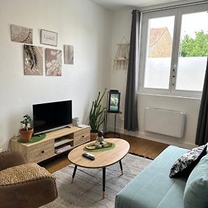 Bienvenu A L'Appart Bien-Etre Apartment Souvigny Exterior photo