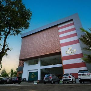 Beeza Clubhouse Hotel Kottayam Exterior photo