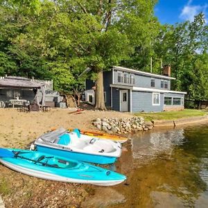 Lakefront Cottage With Private Beach And Docks! Delton Exterior photo