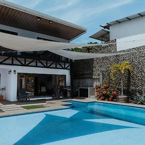 Private Home With Resort Style Swimming Pool Jaco Exterior photo