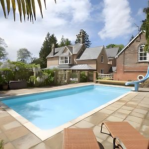 Garth Lodge With Tennis Court And Pool Wimborne Minster Exterior photo