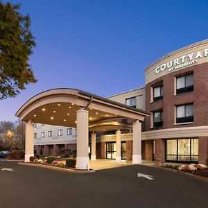 Courtyard Wall At Monmouth Shores Corporate Park Exterior photo