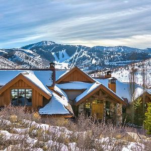 Telemark Luxury Retreat By Avantstay Stunning Views W Hot Tub Theatre Room And Pool Table Park City Exterior photo