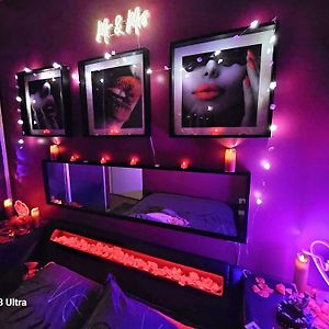 Love Room Amour Glamour Lib Proche Gare Rer 5 Minute A Pied Aulnay-sous-Bois Exterior photo