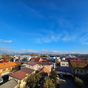 Amazing View Lux With Balcony Apartment Mukacheve Exterior photo