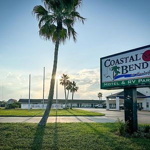 Coastal Bend At Seadrift, Motel & Rv Park Exterior photo